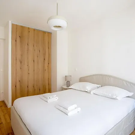 Guestready - Sunlit Elegance With The Eiffel View Appartement