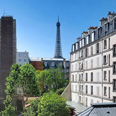 Guestready - Sunlit Elegance With The Eiffel View *